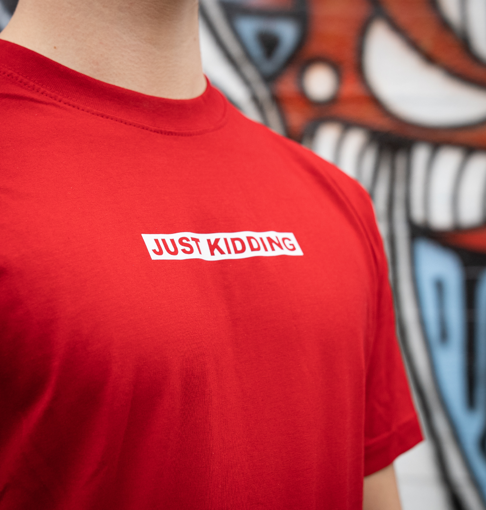 Just Kidding Simple Rød T-Shirt